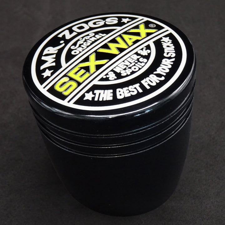 VW Transporter T5 T5.1 T6 Aluminium Gear Knob - Black base, Colour and clear coated caps